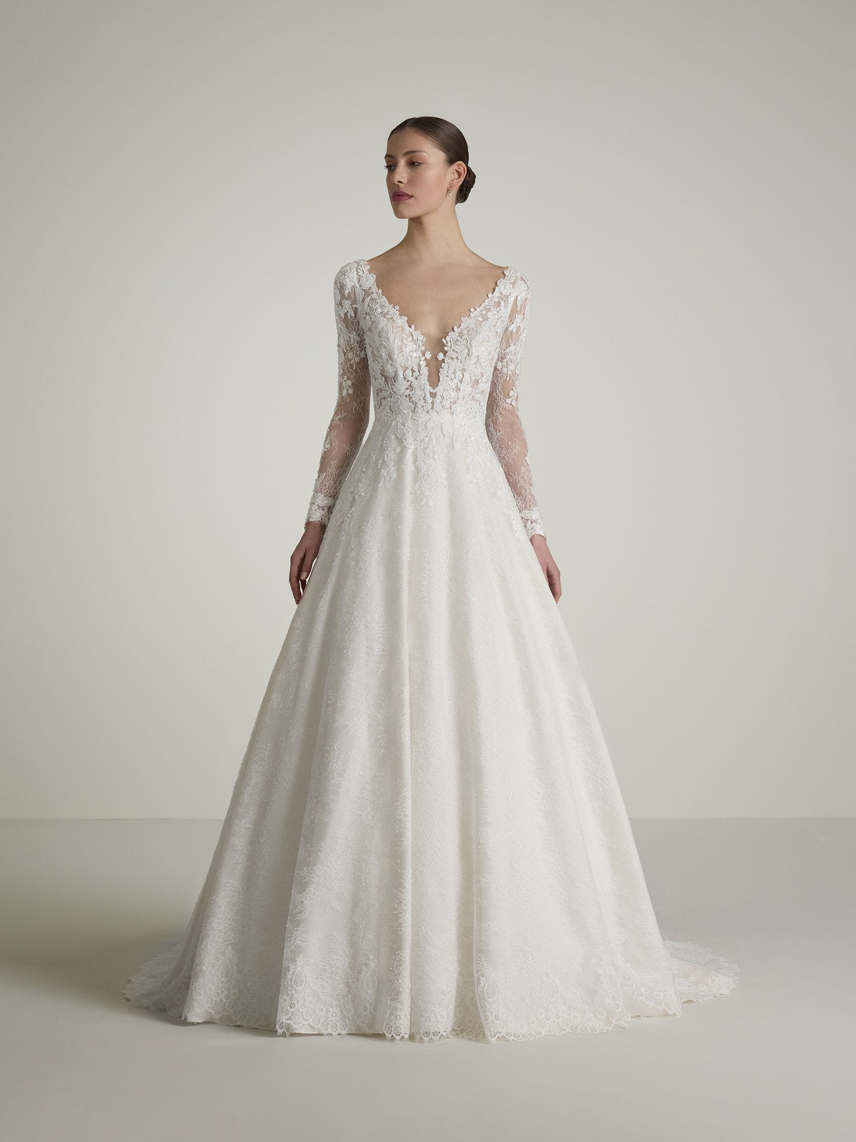 Flowy wedding dress with sleeves best sale